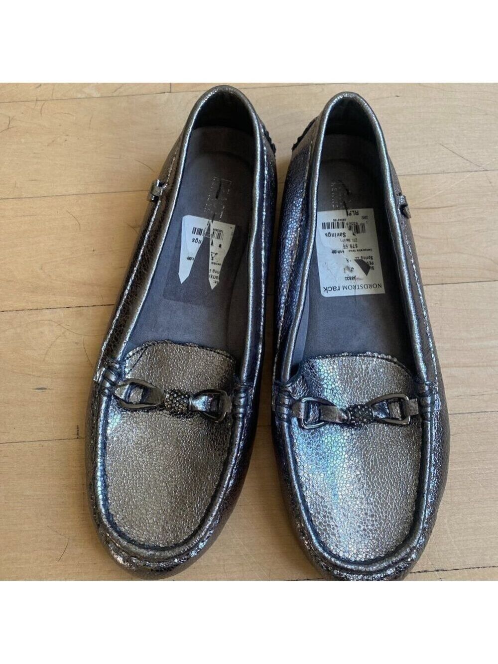Kenneth Cole Reaction Women silver loafer "Dawson" jewel - Mis-Sized 9/8.5